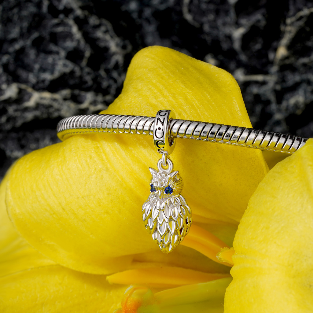 จี้นกฮูกปีกกลวงเงาแสง image number 2