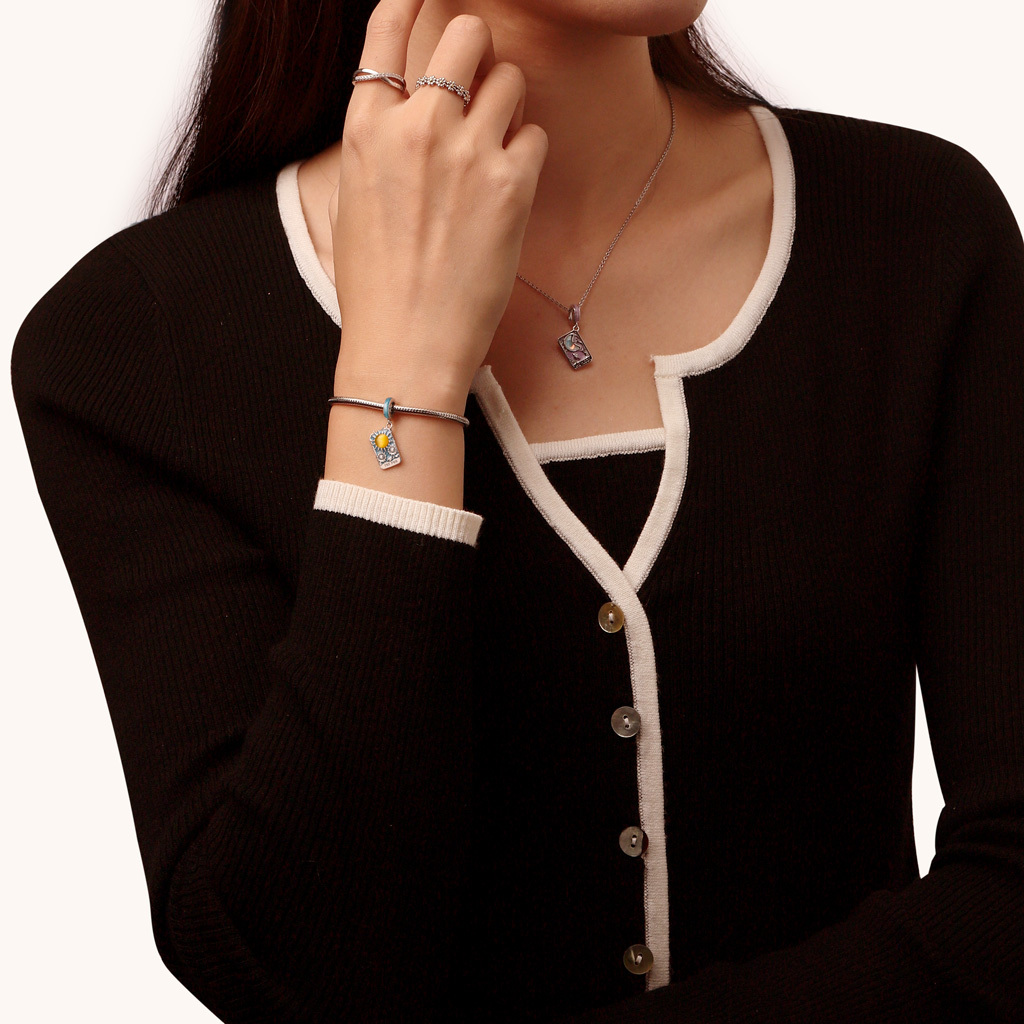 

จี้ไพ่ทาโรต์ดวงอาทิตย์สีฟ้า image number 3