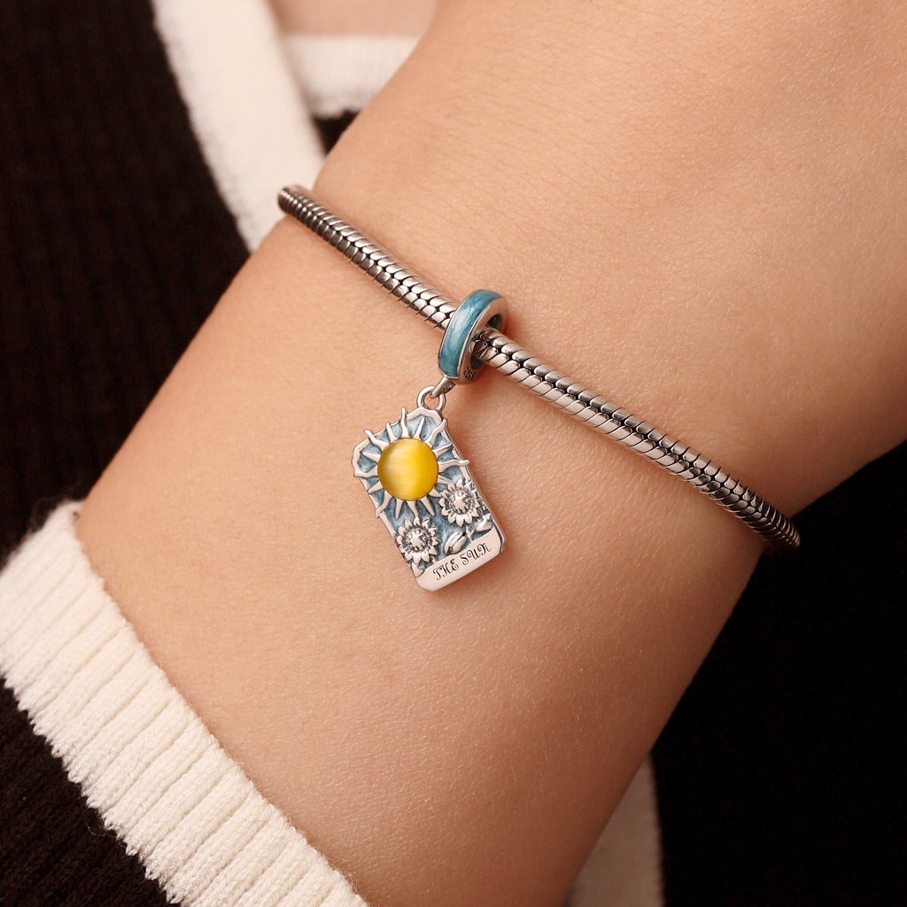 

จี้ไพ่ทาโรต์ดวงอาทิตย์สีฟ้า image number 5