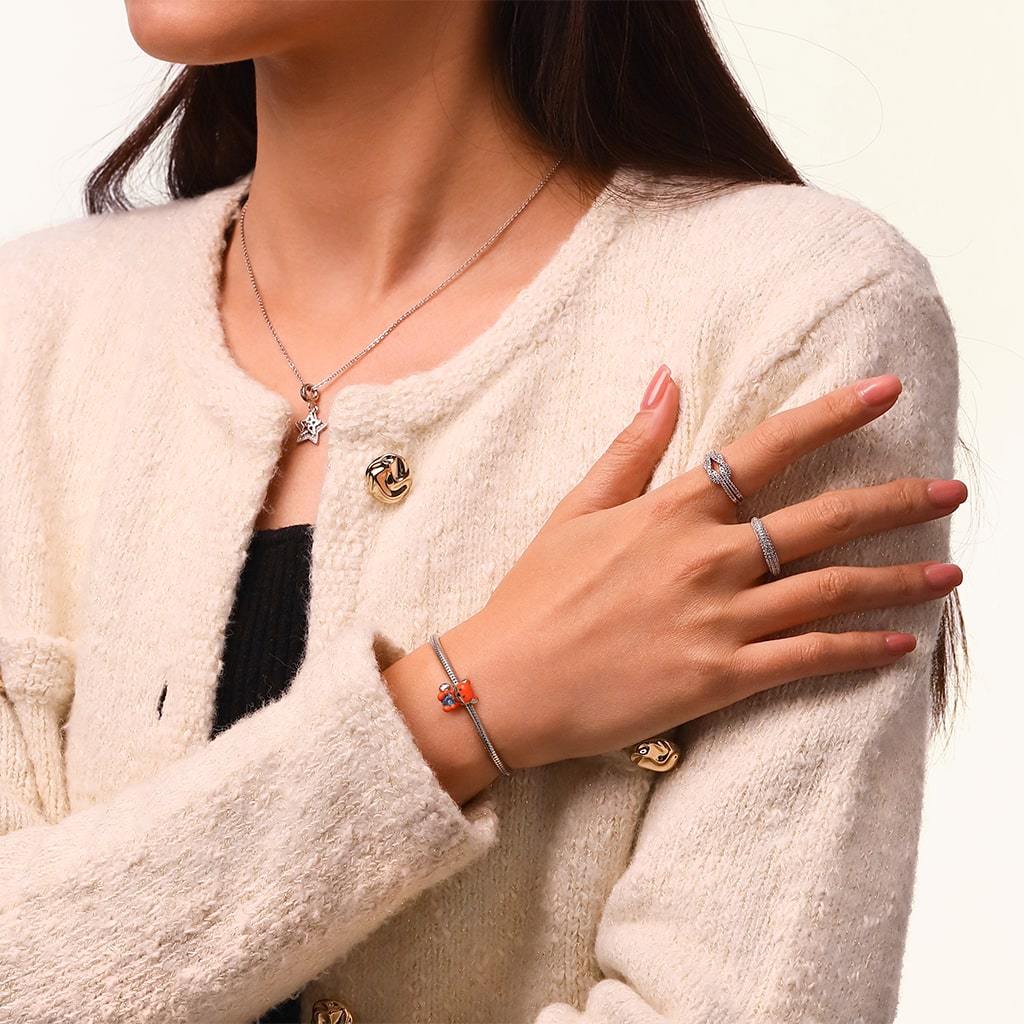 Smudge Fox โอบกอดเสน่ห์แห่งความรัก image number 5