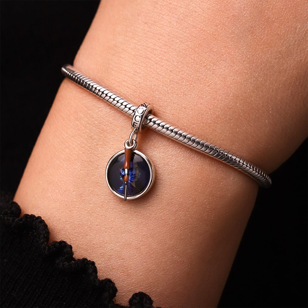 จี้ Maggie Greene Rhee image number 6