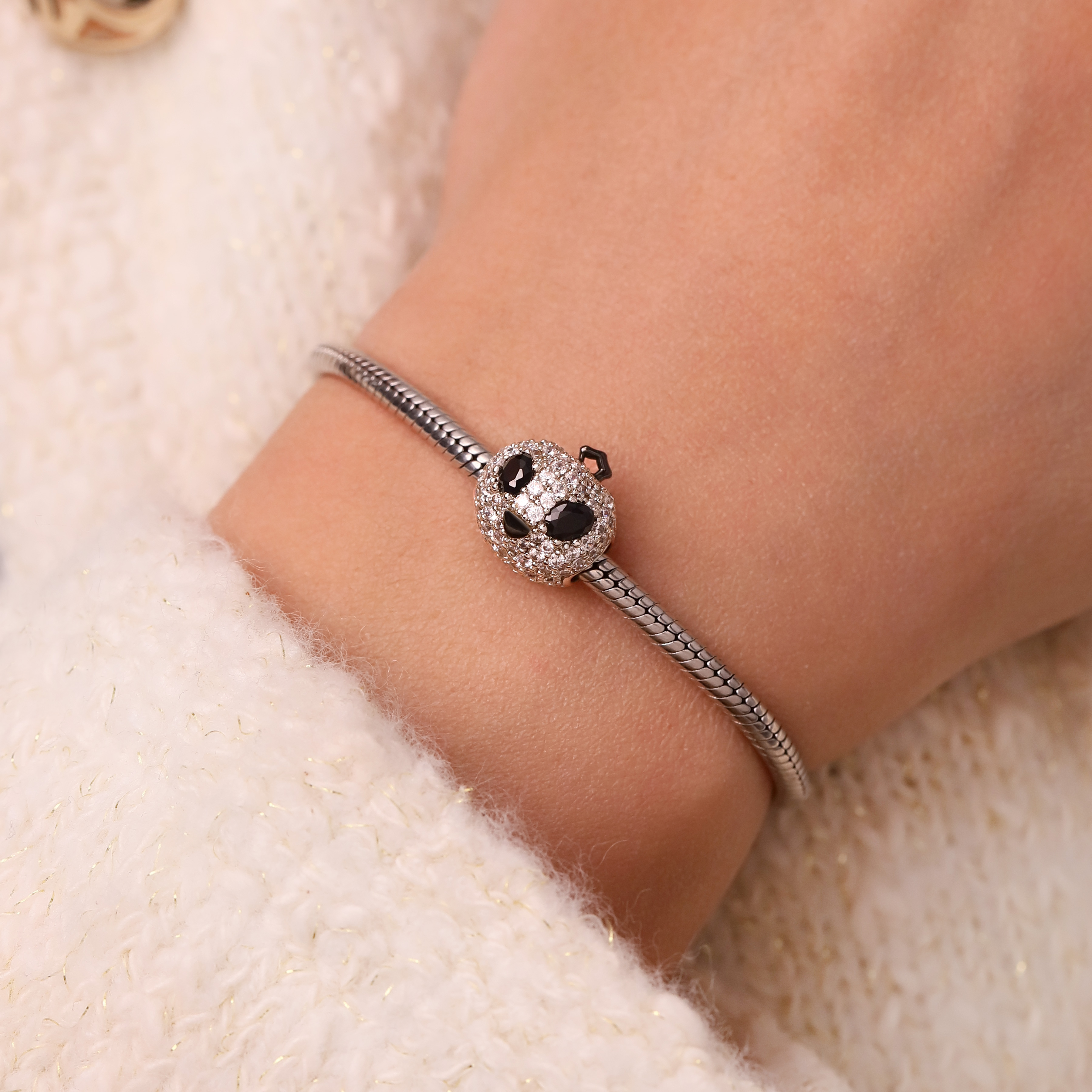 

เสน่ห์หน้าเอเลี่ยนฟักทอง image number 4