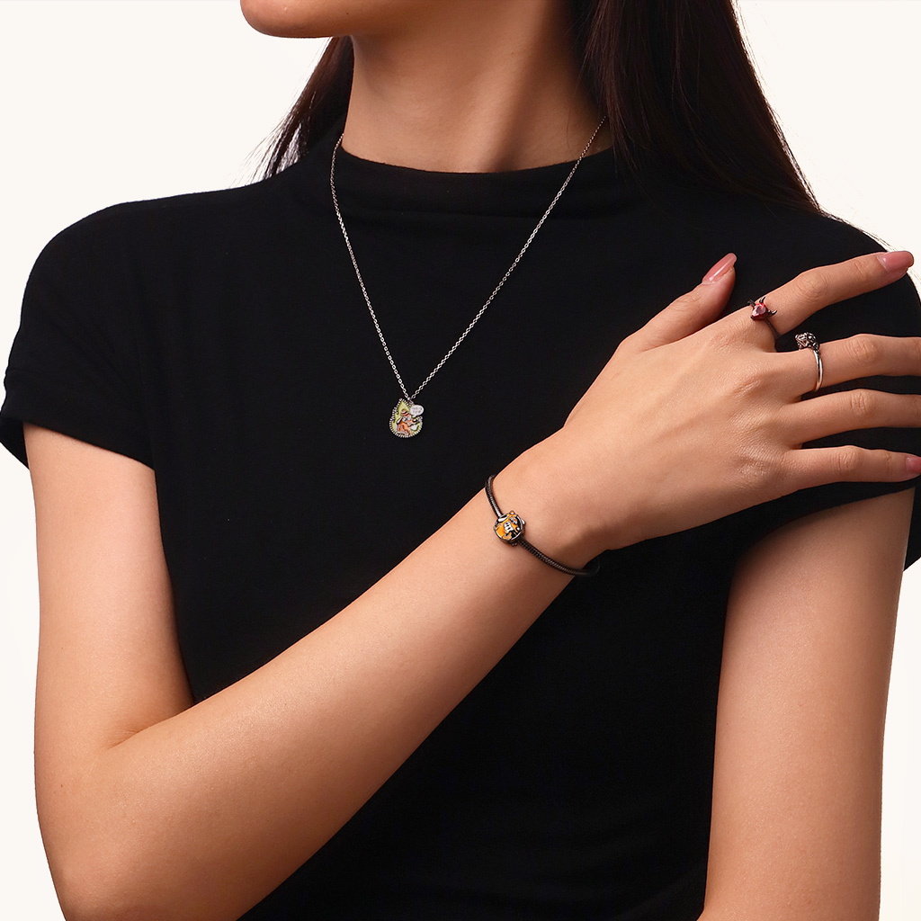 จี้สองด้าน This Is Fine image number 3