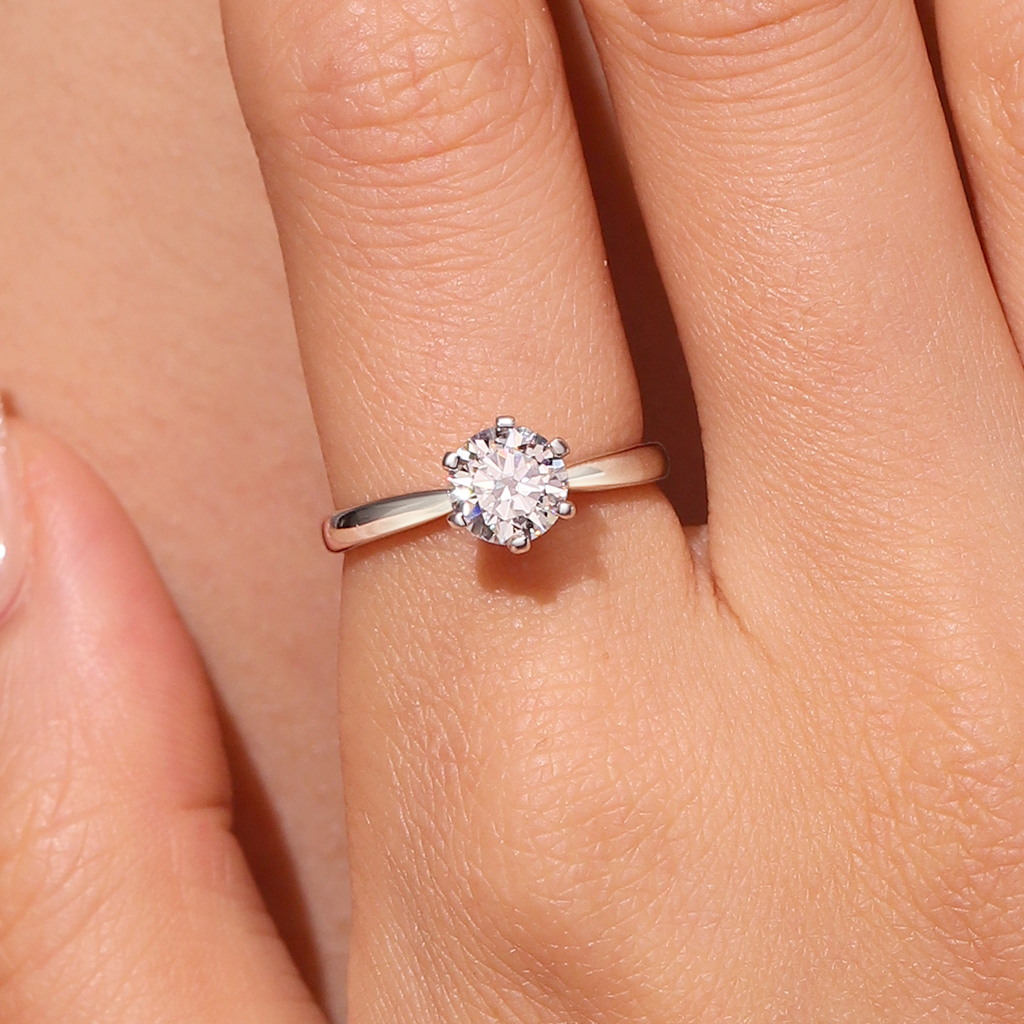 แหวน Moissanite แบบฮาโล 0.5 กะรัตสุดคลาสสิก image number 5