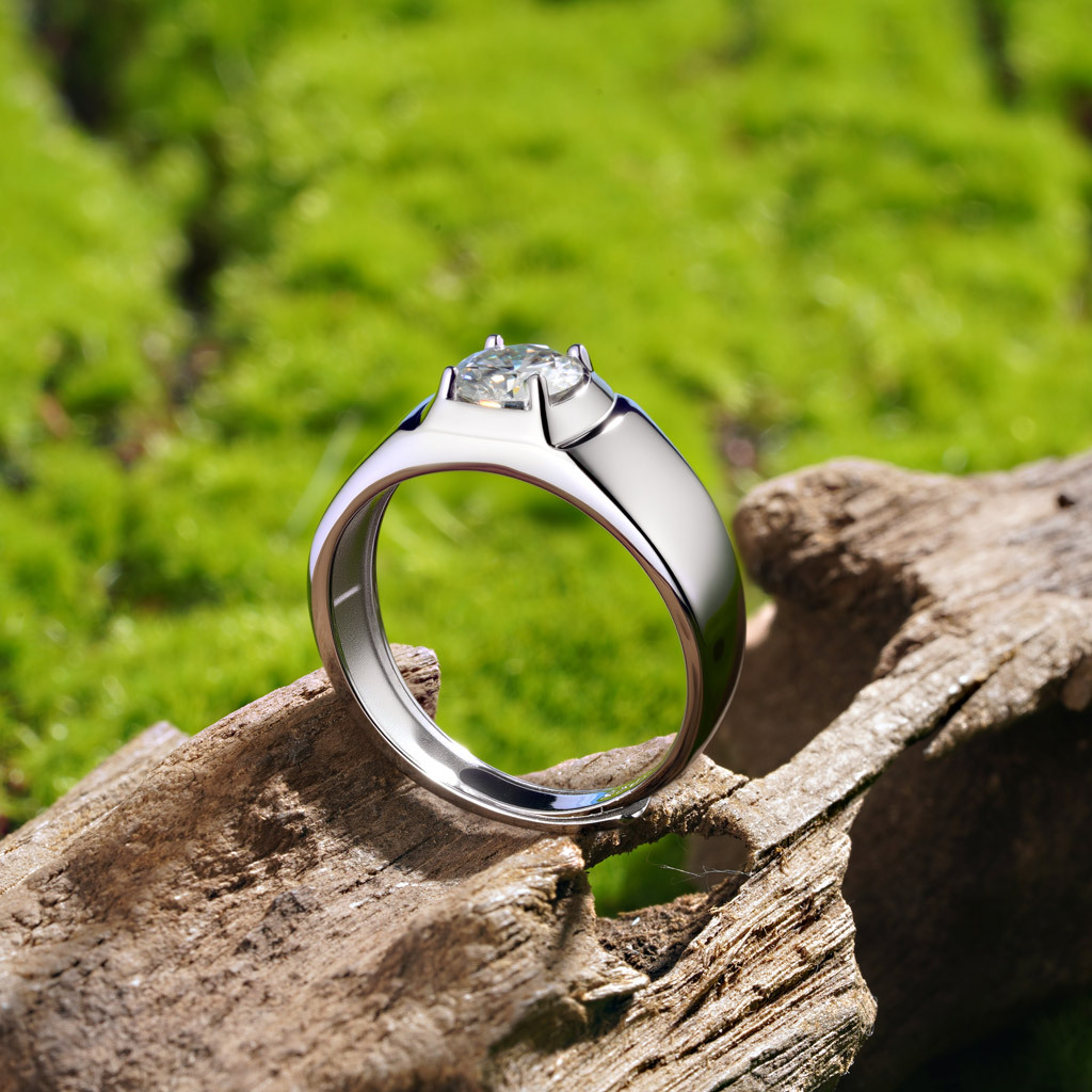 แหวนผู้ชาย Moissanite แบบโซลิแทร์ 1 กะรัตที่แวววาว image number 3