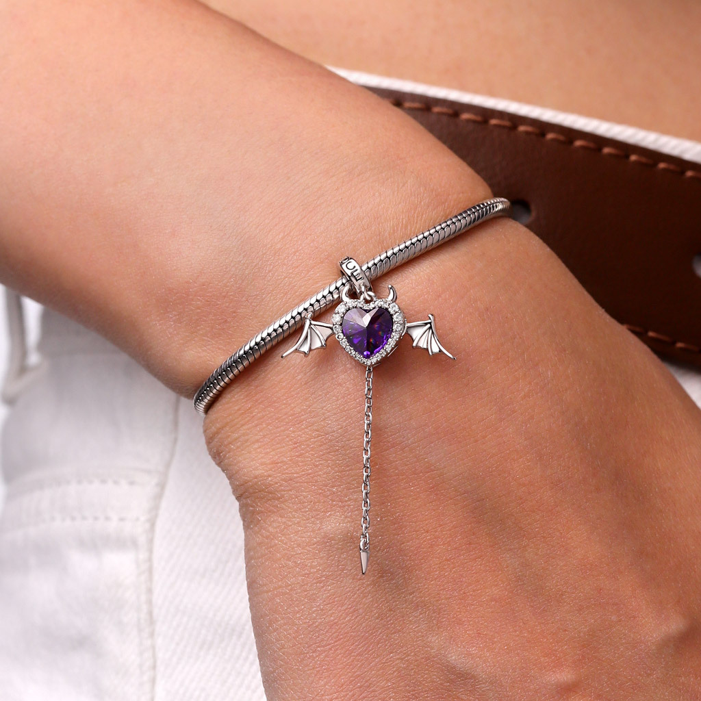 เครื่องรางปีกปีศาจบิน image number 5