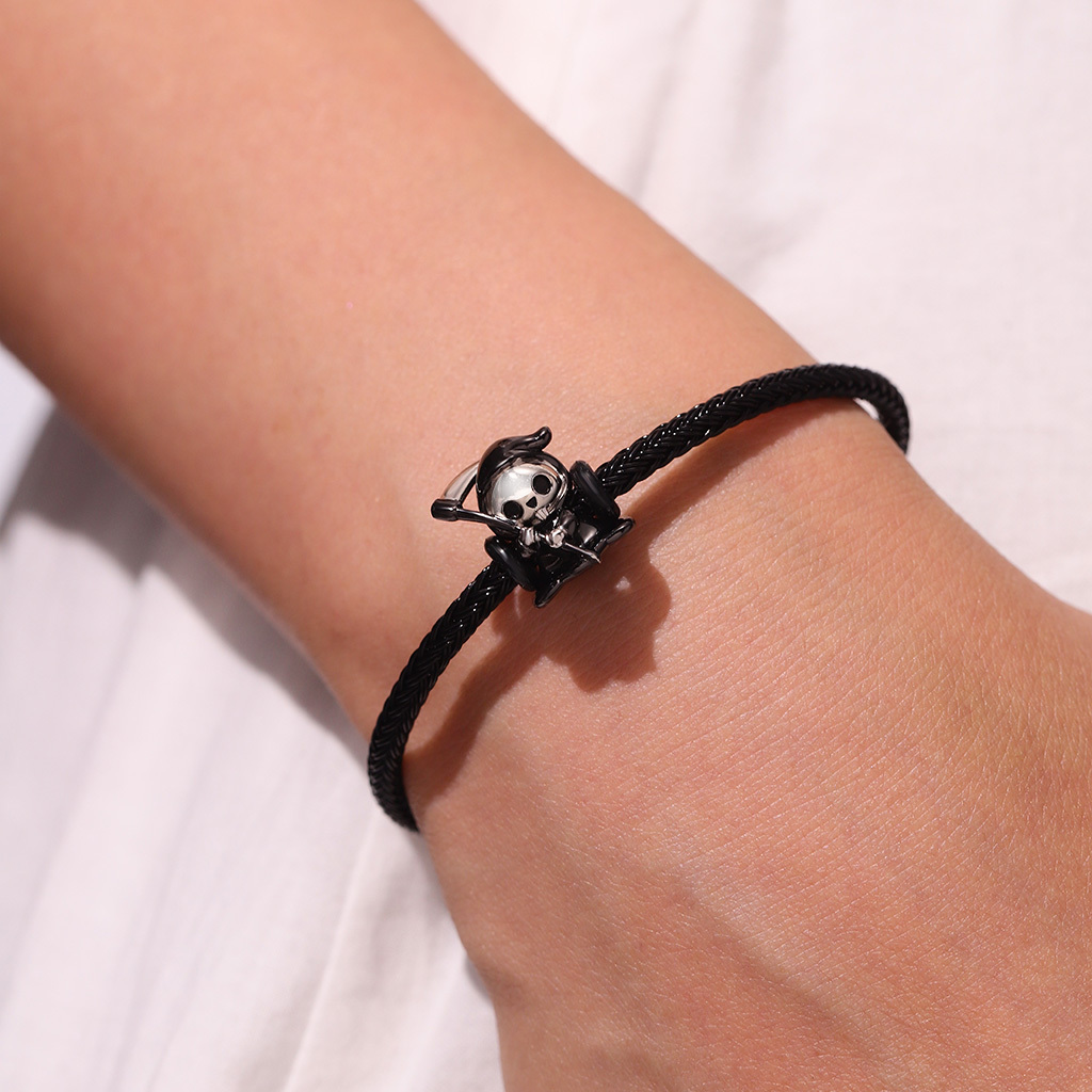 สร้อยข้อมือตัวดักเรียบง่าย สีดำ image number 4