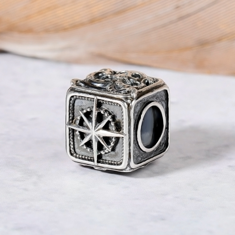 สร้อยข้อมือ Crusu Charm image number 4