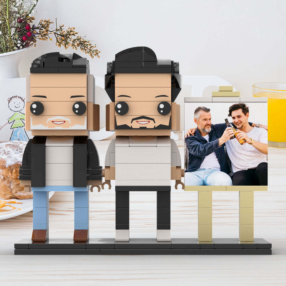Cuerpo Completo Personalizable 2 Personas Hijo Adulto Tomando Una Cerveza Con Su Papá Marco De Fotos De Hombre Figuras De Ladrillo Personalizadas Juguete De Bloque De Partículas Pequeño Personalizado Para El Día Del Padre - minebrickes