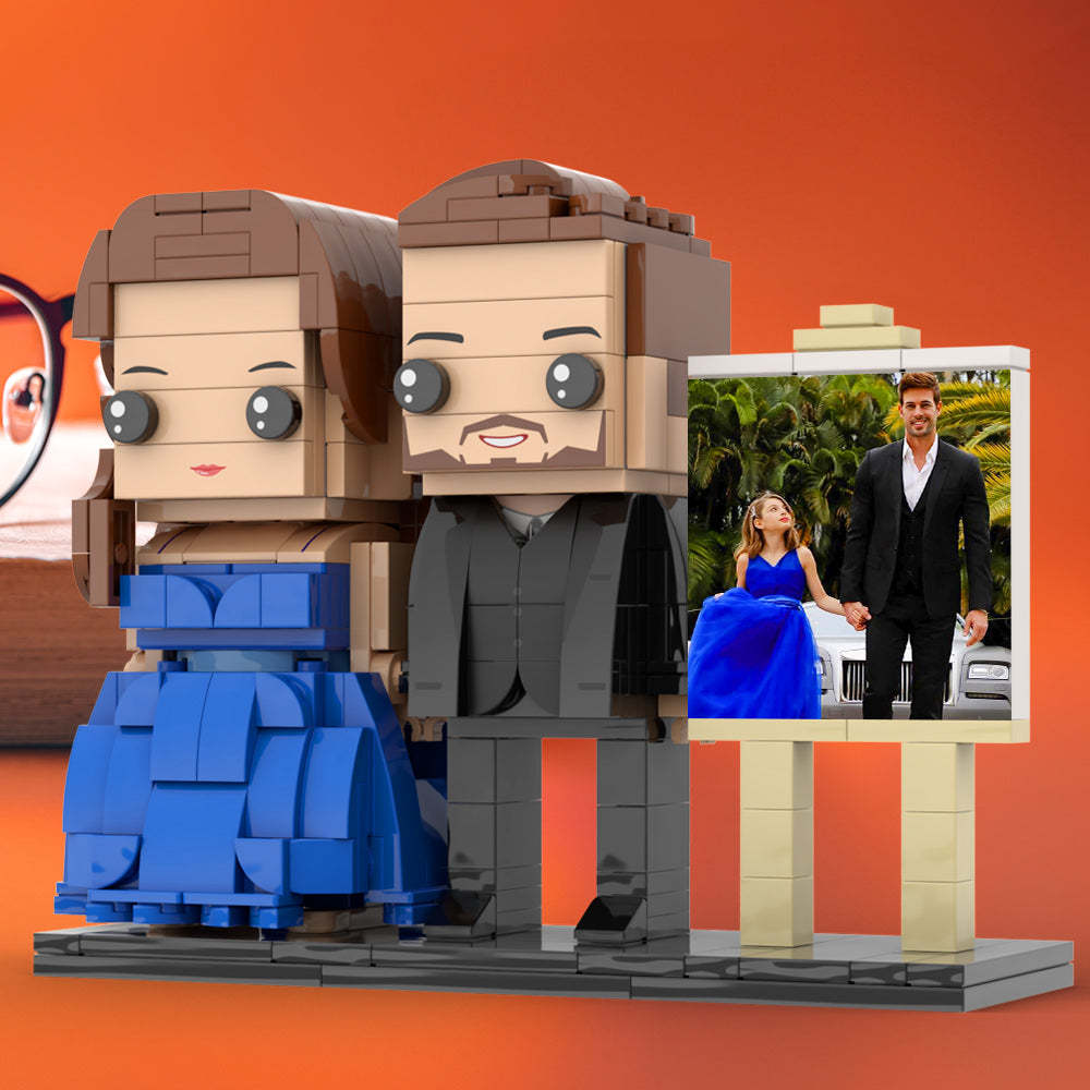 Cuerpo Completo Personalizable 2 Personas Papá Y Su Hija Con Un Vestido Azul Perfecto Marco De Fotos Figuras De Ladrillos Personalizadas Figuras De Ladrillos Pequeños Juguete De Bloques De Partículas Personalizado Para El Día Del Padre - minebrickes