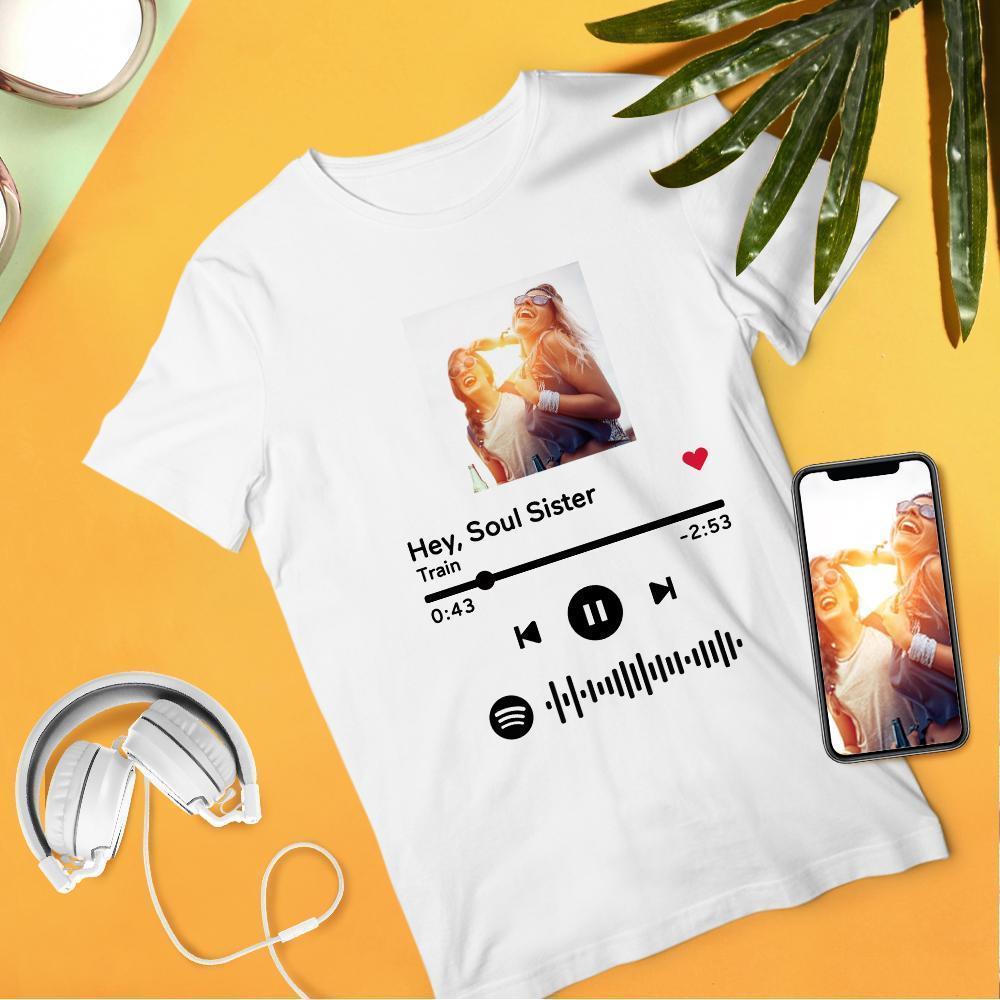 Camiseta De Algodón Gris Con Diseño De Portada De Álbum Y Código Escaneable De Spotify Personalizado. - 