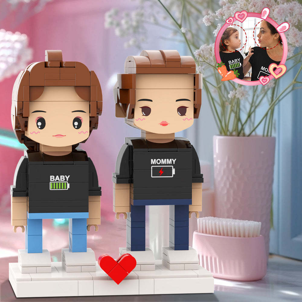 Muttertagsgeschenk, Passendes Shirt, Batteriestand Niedrig, Personalisierter Kopf, 2 Personen, Individuelle Ziegelfiguren Für Mama - minebrickde