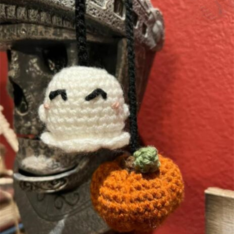 Crochet Bat Car Charm: Halloween Rearview Mirror Decoration - MyJigsawPuzzleAu