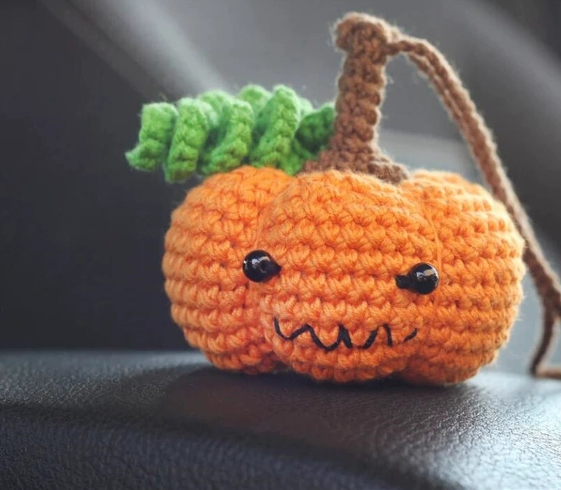 Crochet Bat Car Charm: Halloween Rearview Mirror Decoration - MyJigsawPuzzleAu
