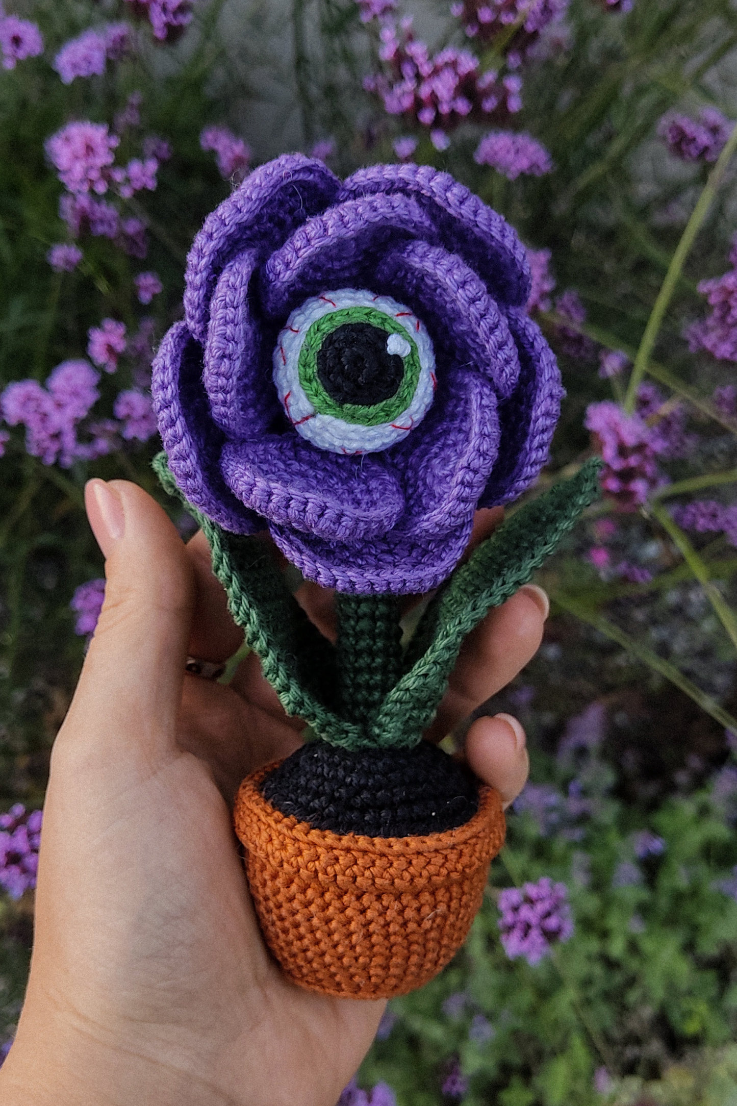 Crochet Halloween Eye Flower, Amigurumi Creepy Plant decoration, Fake Plant Rose Eye - MyJigsawPuzzleAu