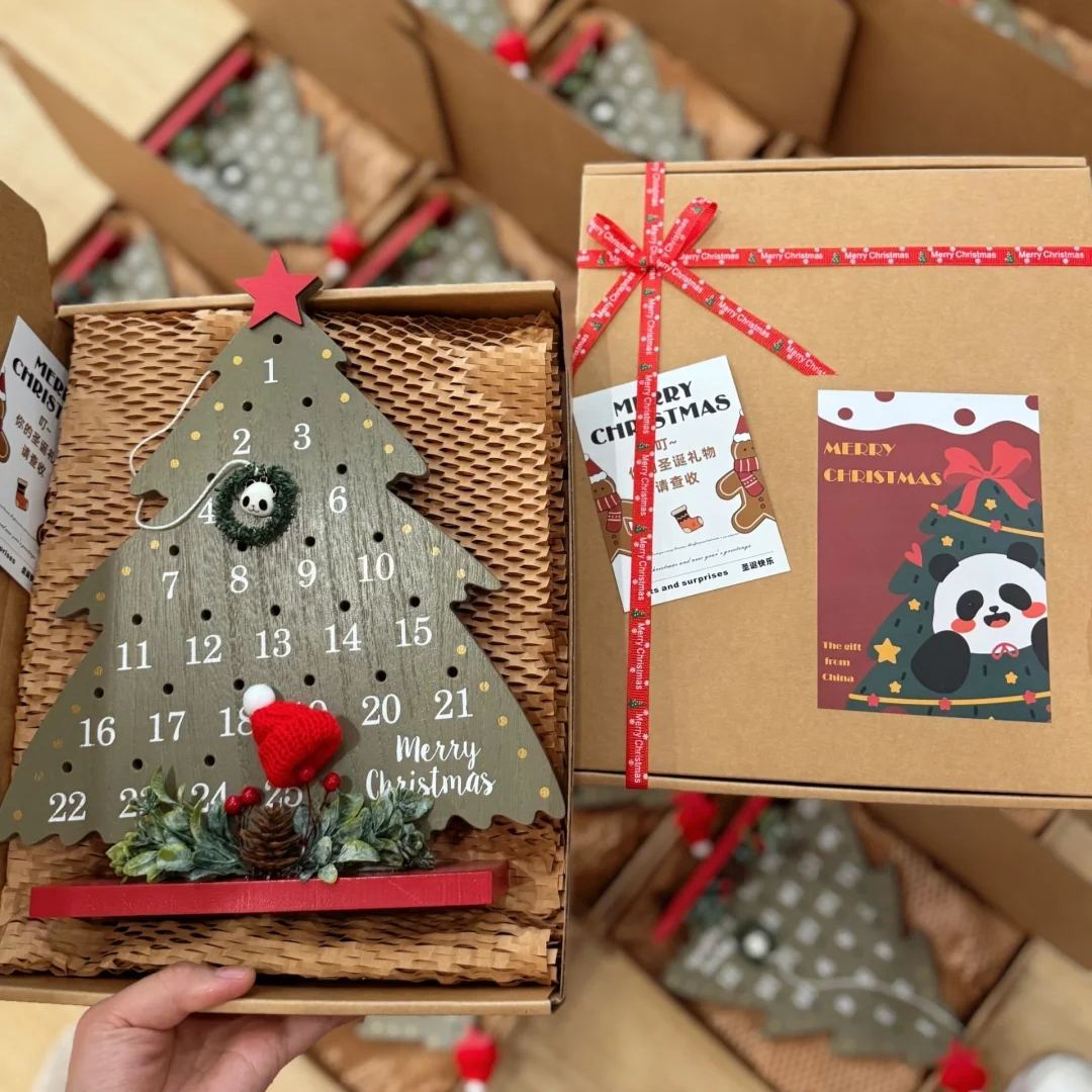 Wooden Christmas Tree Countdown Calendar - Desktop Holiday Decor with Wreath Marker