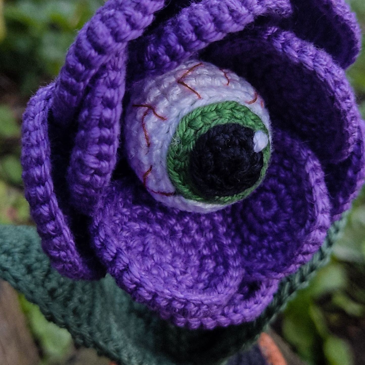 Crochet Halloween Eye Flower, Amigurumi Creepy Plant decoration, Fake Plant Rose Eye - MyJigsawPuzzleAu