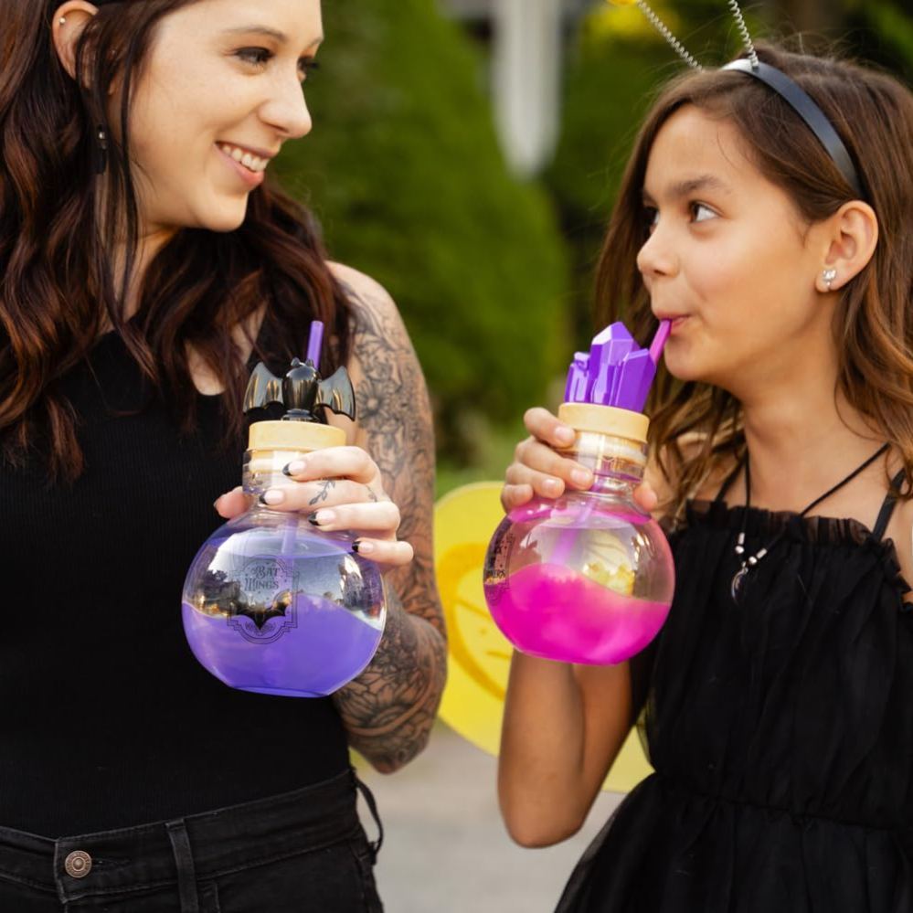 30 oz Potion Bottle with Removable Lid and Straw | Durable, BPA-Free Plastic Halloween Water Bottle with Spooky Design for Trick-or-Treating, Parties or Everyday Use - MyJigsawPuzzleAu