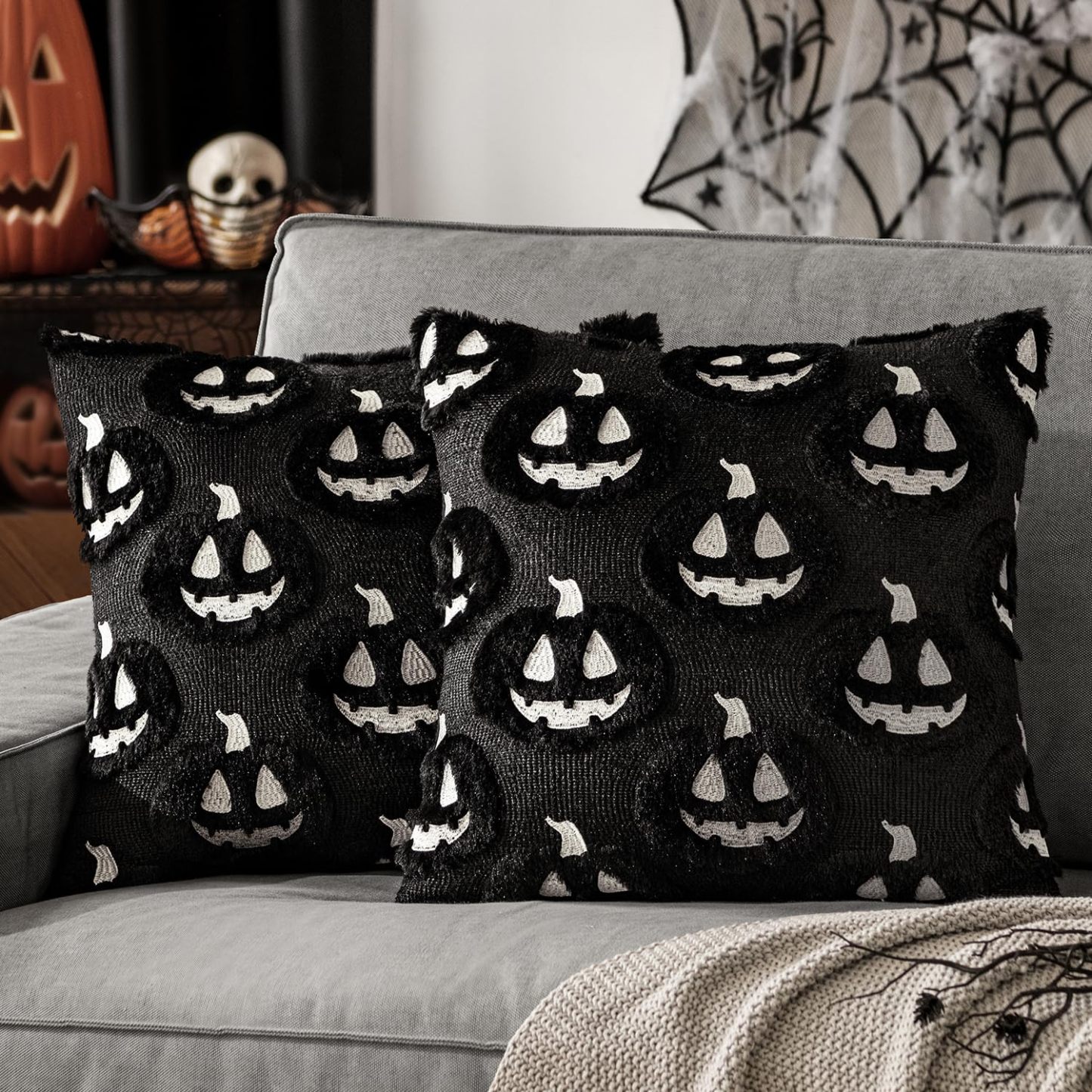 Halloween Fall Pumpkin Throw Pillow Covers 18x18 Orange-Black - MyJigsawPuzzleAu