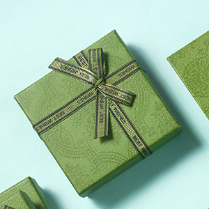 About 3in. ornaments/keychain gift boxes - MyJigsawPuzzleAu