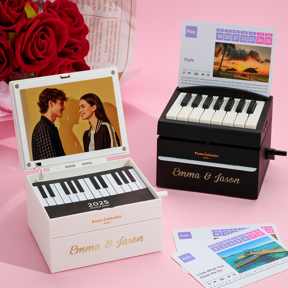 2025 Swiftie Piano Desk Calendar: Mini Playable Piano with 52 Weekly Music Sheets & Advent Calendar Feature - makephotopuzzleuk