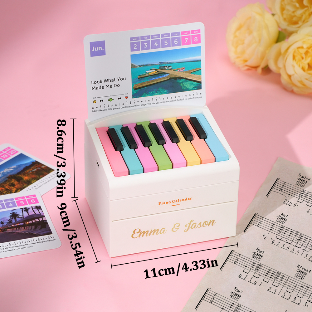 2025 Swiftie Piano Desk Calendar: Mini Playable Piano with 52 Weekly Music Sheets & Advent Calendar Feature - makephotopuzzleuk