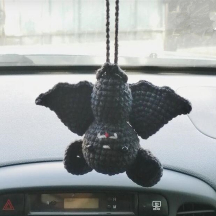 Crochet Bat Car Charm: Halloween Rearview Mirror Decoration - makephotopuzzleuk