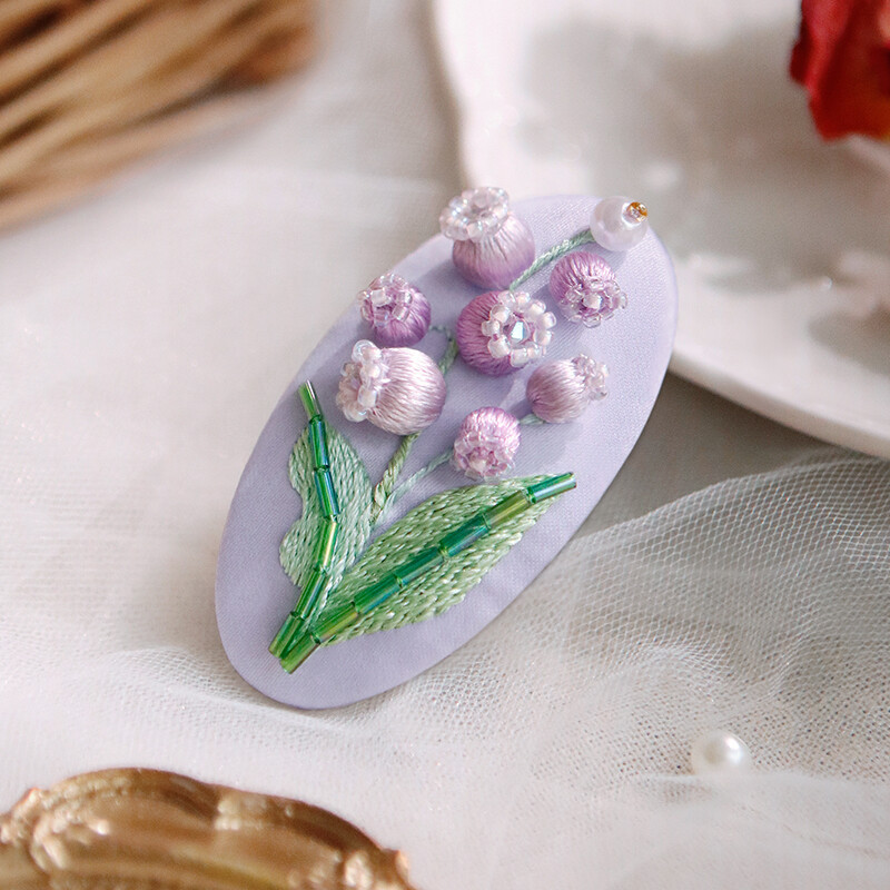 DIY Crochet & Embroidery Hair Clip Kit | Handmade Floral Barrette Craft Set, Easy Yarn & Stitch Gift for Women & Teens