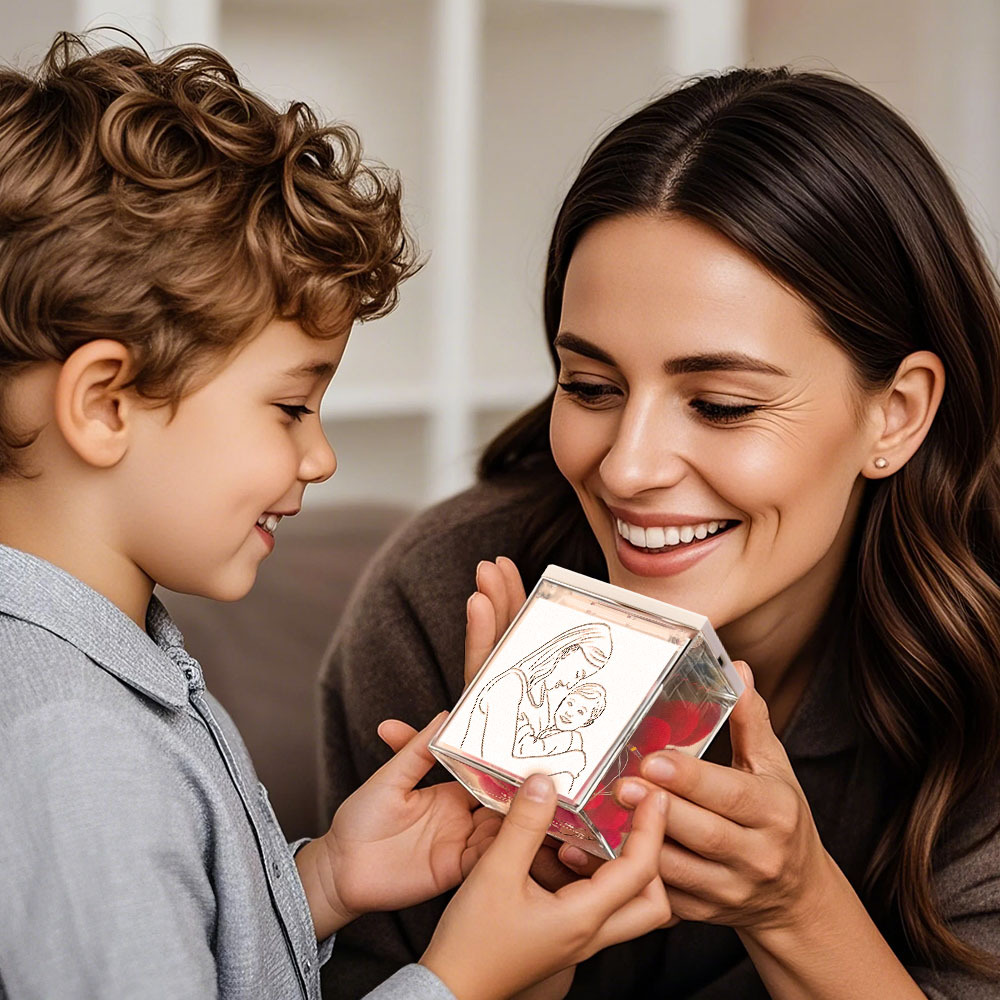 Custom Linear Art Cover Personalised Mini Vinyl Record Player For Mother`s Day Custom Acrylic Box Gift For Mum