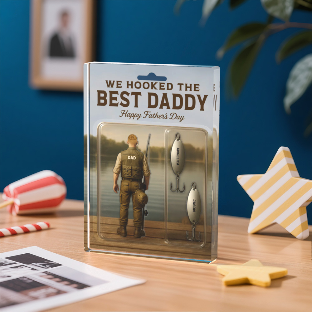Custom Figure Personalized Acrylic Block Plaque WE HOOKED THE BEST DAD Celebrate Father’s Day with Custom Fishhook The Ultimate Fishing Tribute Gift for Pops