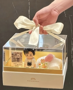 (No Brick Figures) Exclusive Acrylic Gift Box