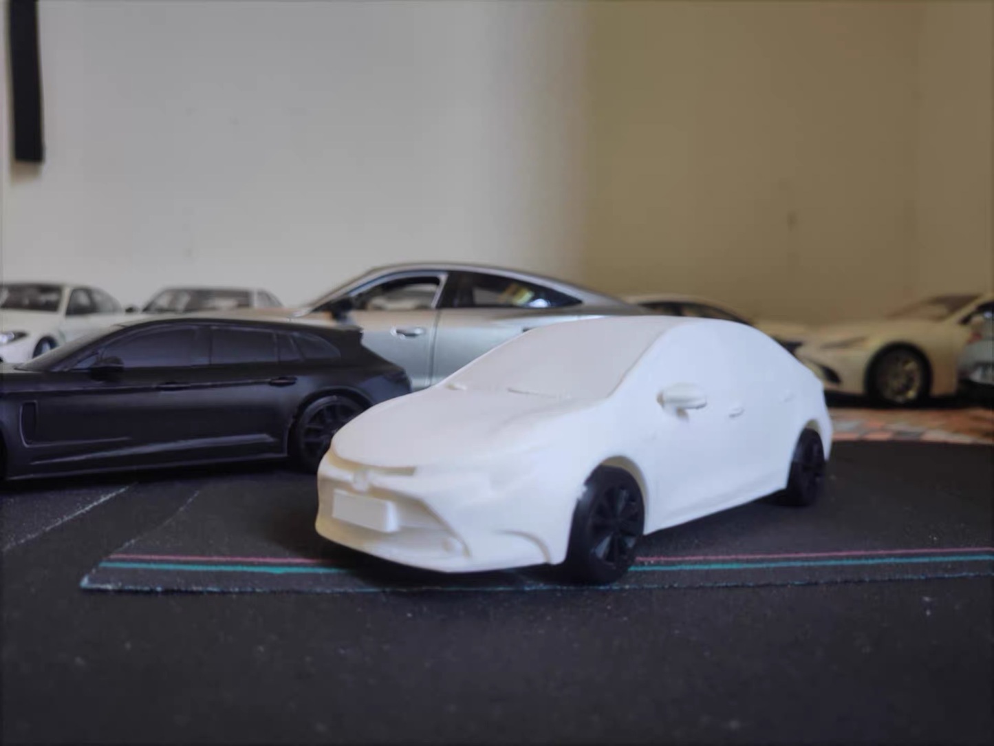 Custom Miniature Car Models – Fully Custom 3D Printed Replicas