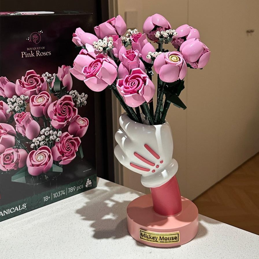 Cartoon Hand Rose Bouquet Building Blocks Creative Desk Decor & Romantic Gift For Couple - 