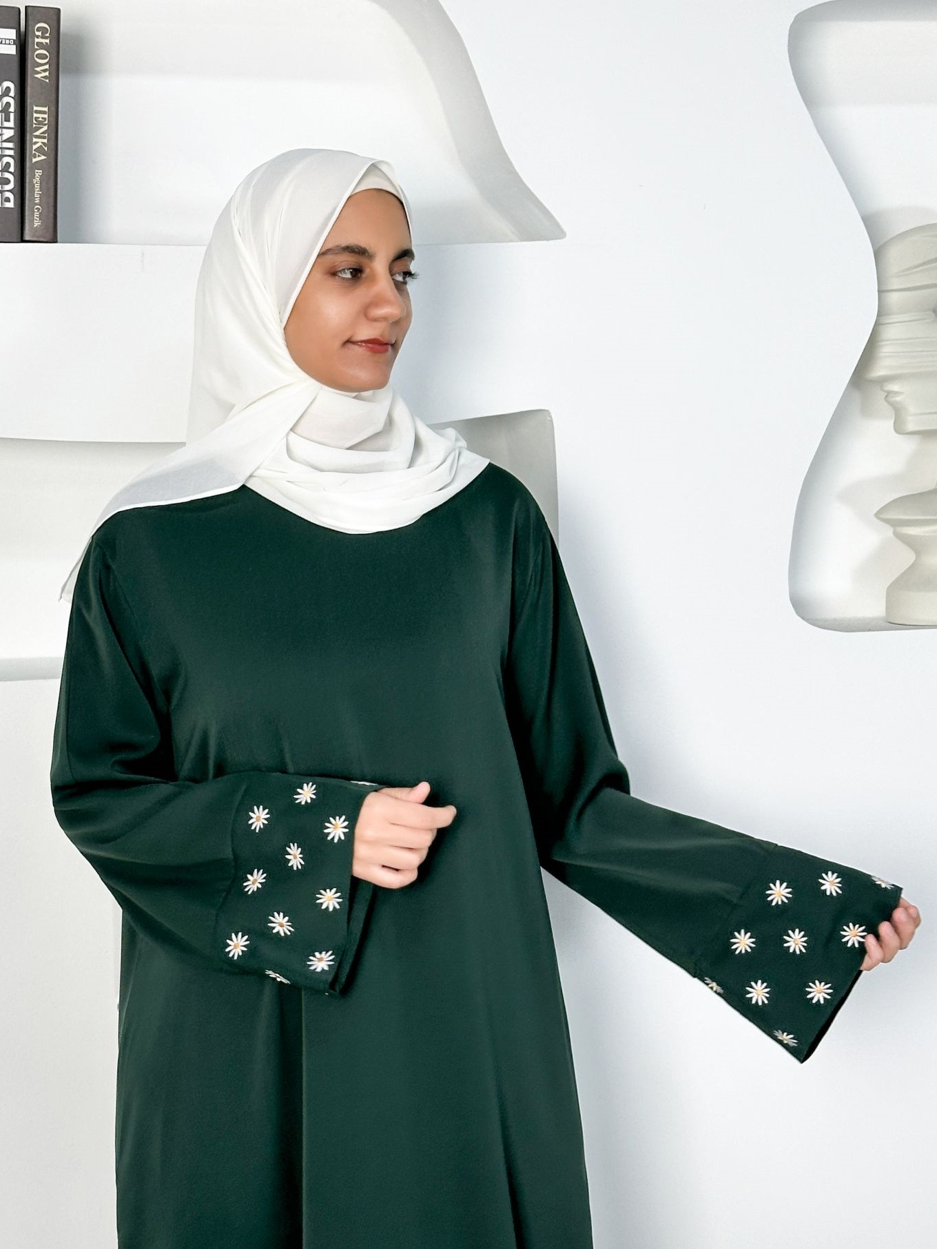 Embroidered Little Daisy Abaya