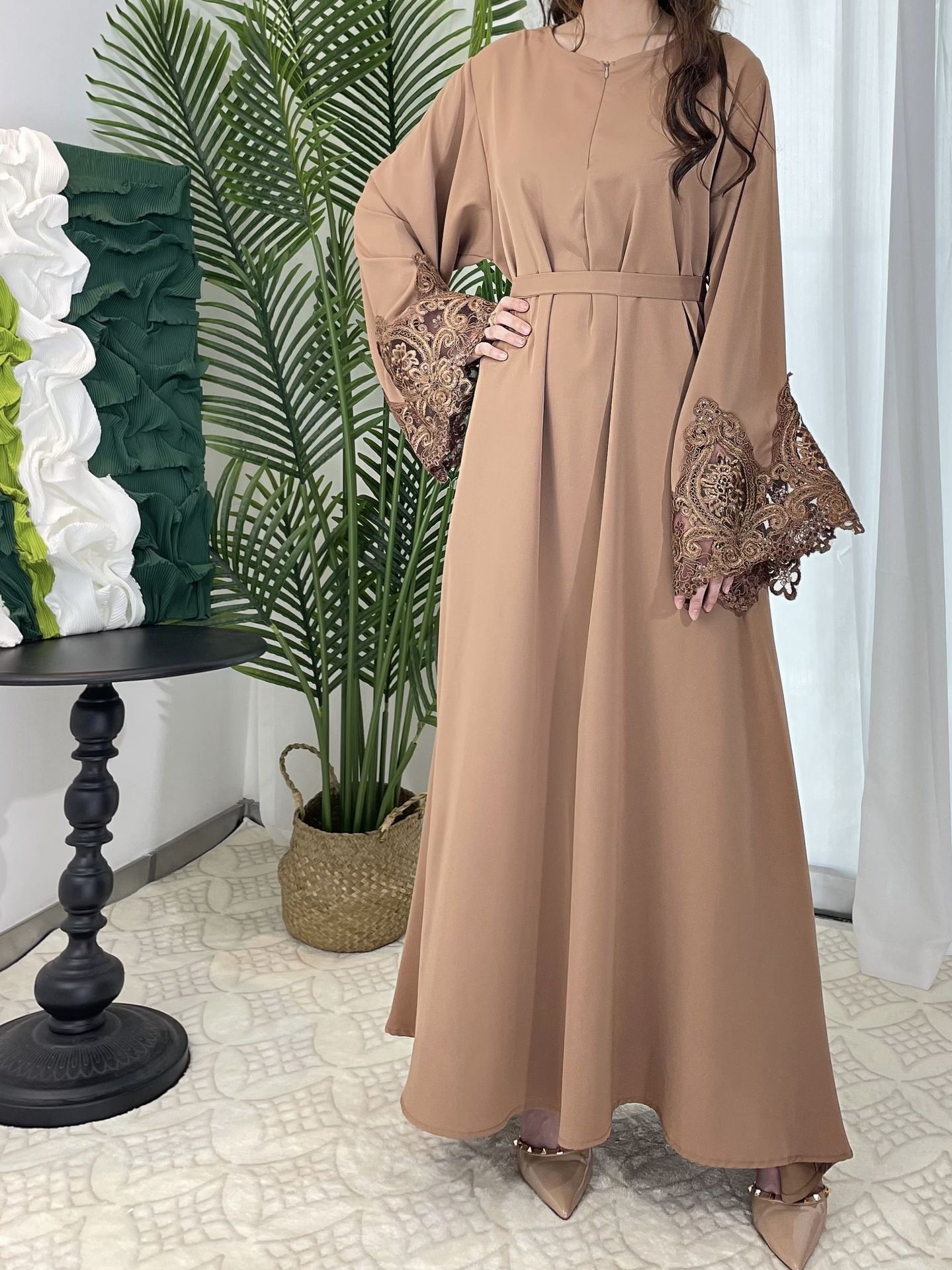 Floral Lace Hand Sleeve Zipper Dress
