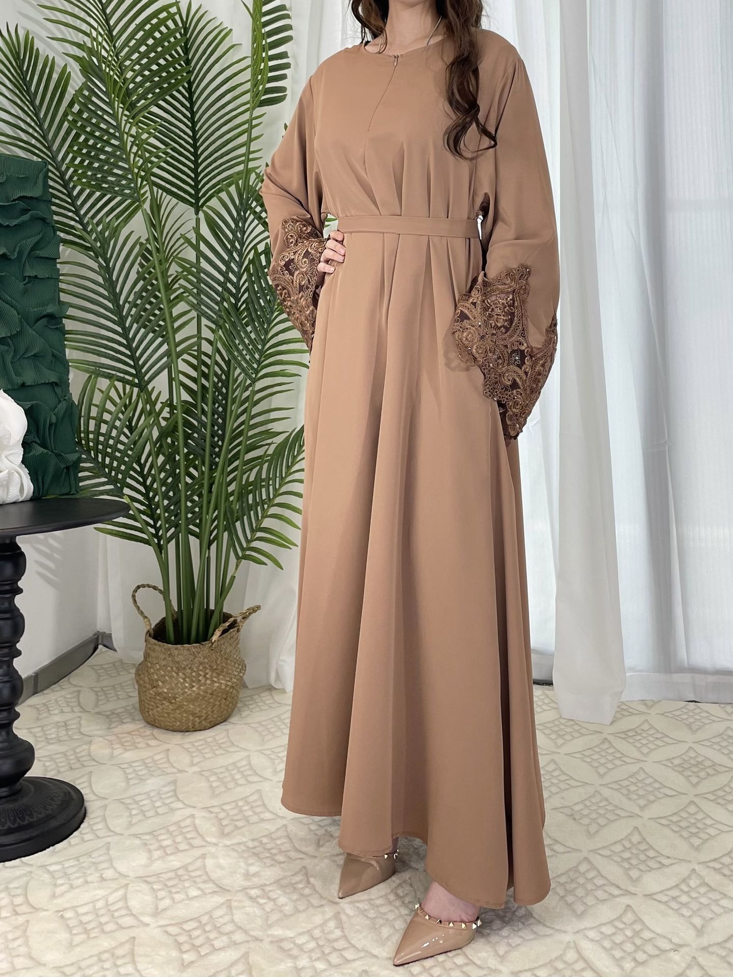 Floral Lace Hand Sleeve Zipper Dress