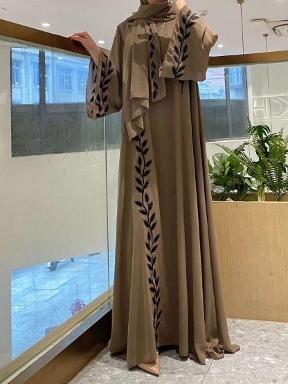 Chiffon Botanical Pattern Embroidered Dress