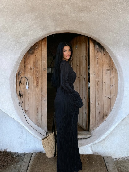 Round Neck Draped Long Sleeve Dress