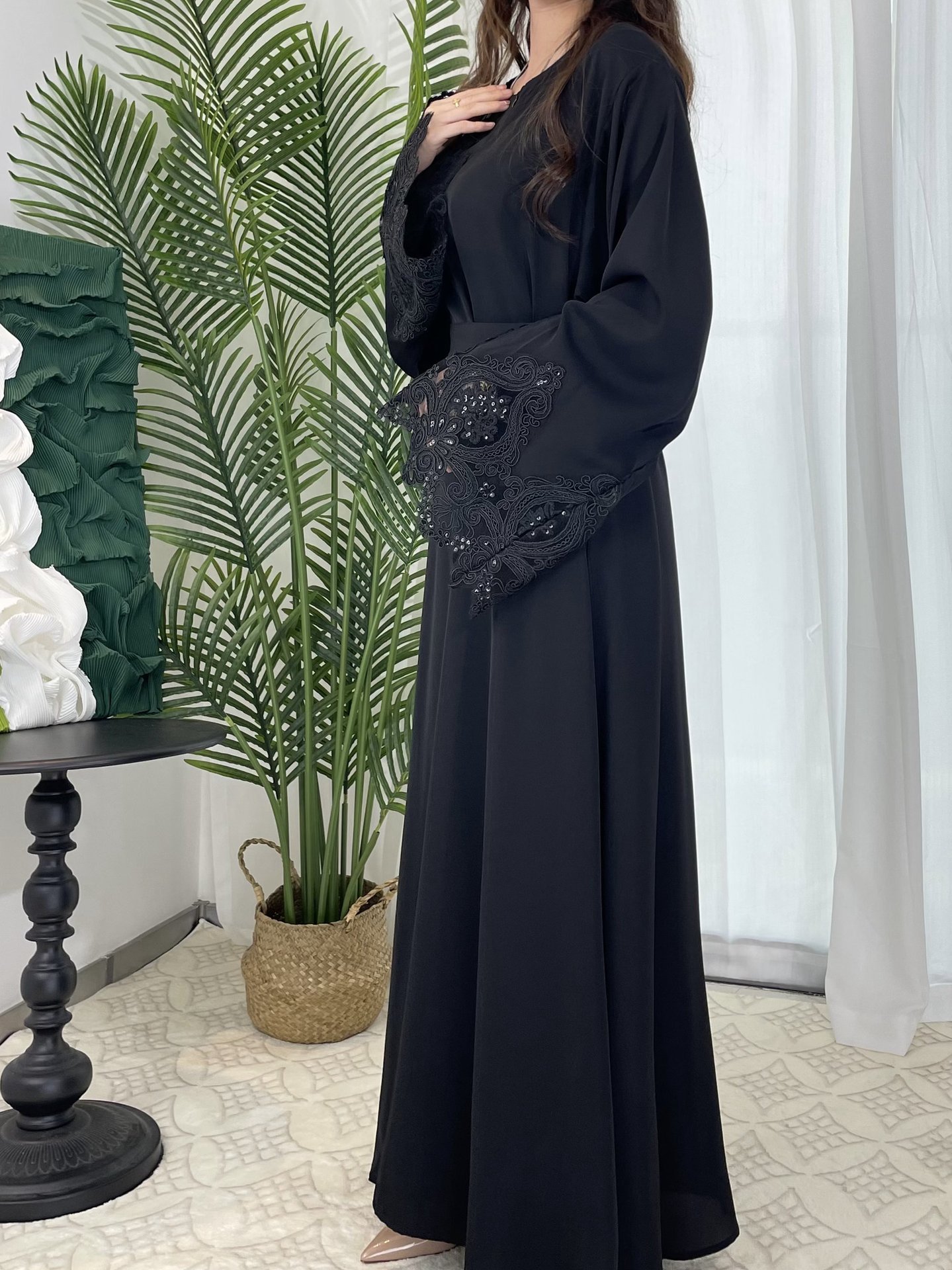 Floral Lace Hand Sleeve Zipper Dress