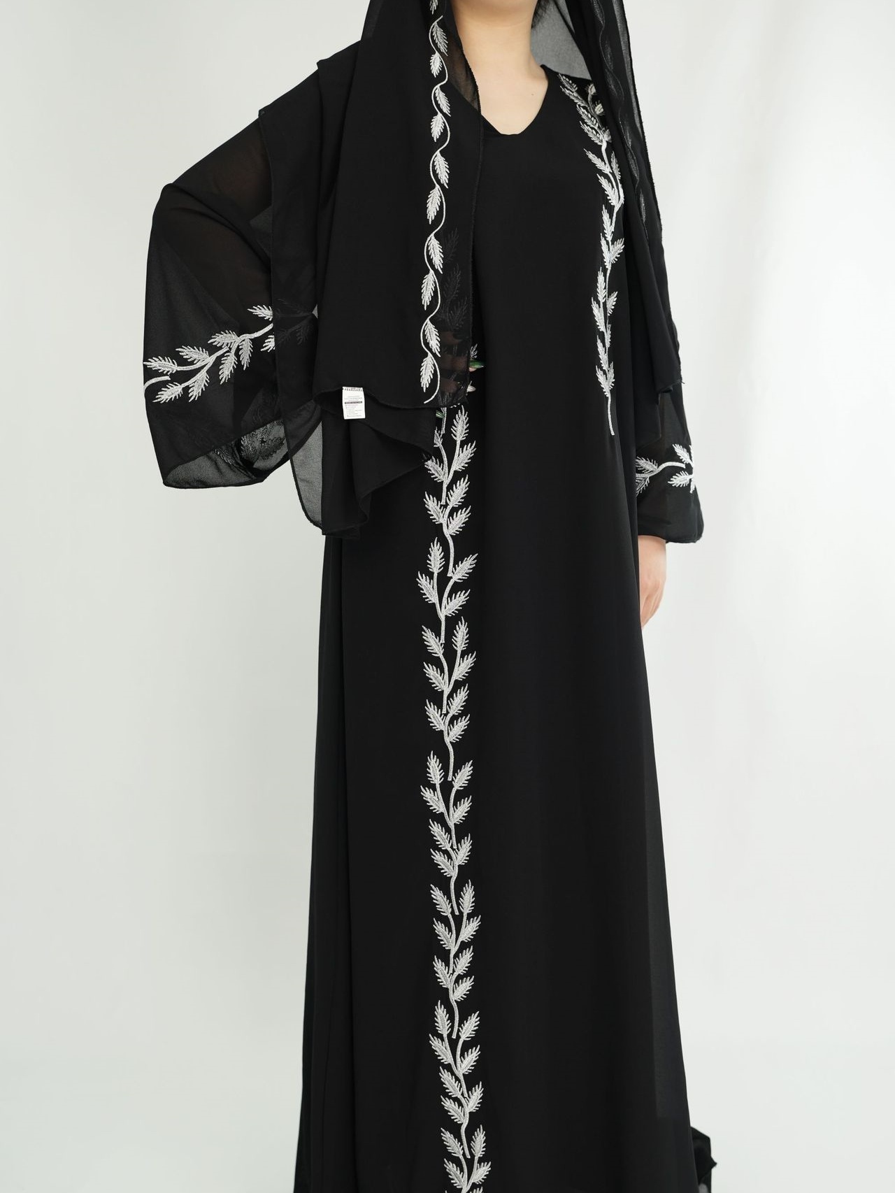 Chiffon Botanical Pattern Embroidered Dress