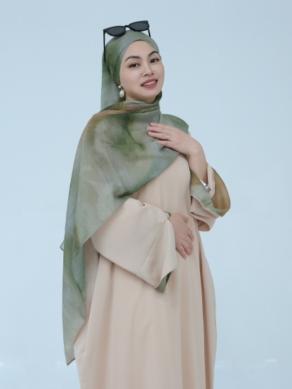Beautiful Loose Casual Dress(With Scarf)