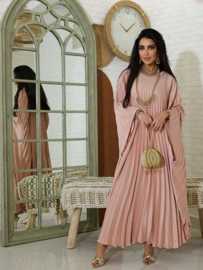 Solid Color Loose Pressure Pleat Dress