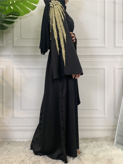 Pearl Panelled Robe Casual Dresses