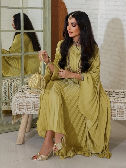 Solid Color Loose Pressure Pleat Dress