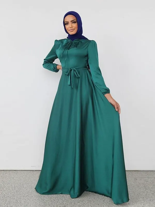 Middle East Saudi Arabia foreign trade cross-border Muslim Hui solid color robe and ankle Dress 