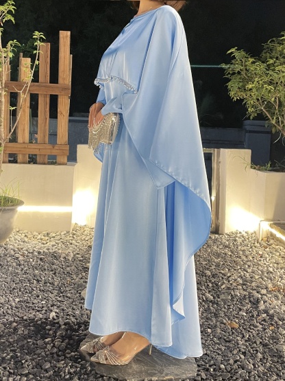 Elegant Pearl Abaya