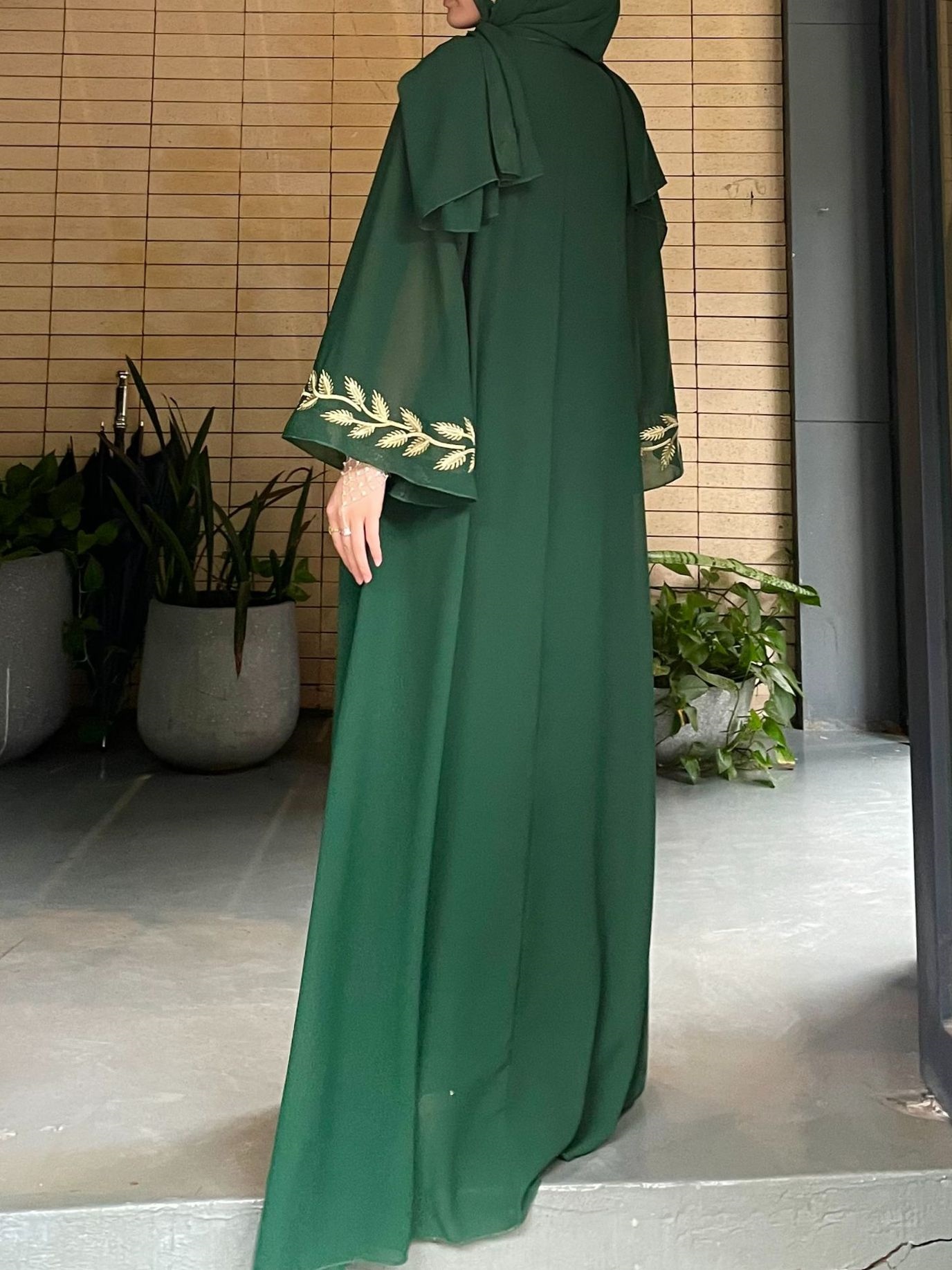 Chiffon Botanical Pattern Embroidered Dress