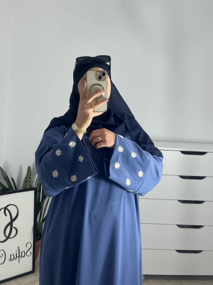 Embroidered Little Daisy Abaya