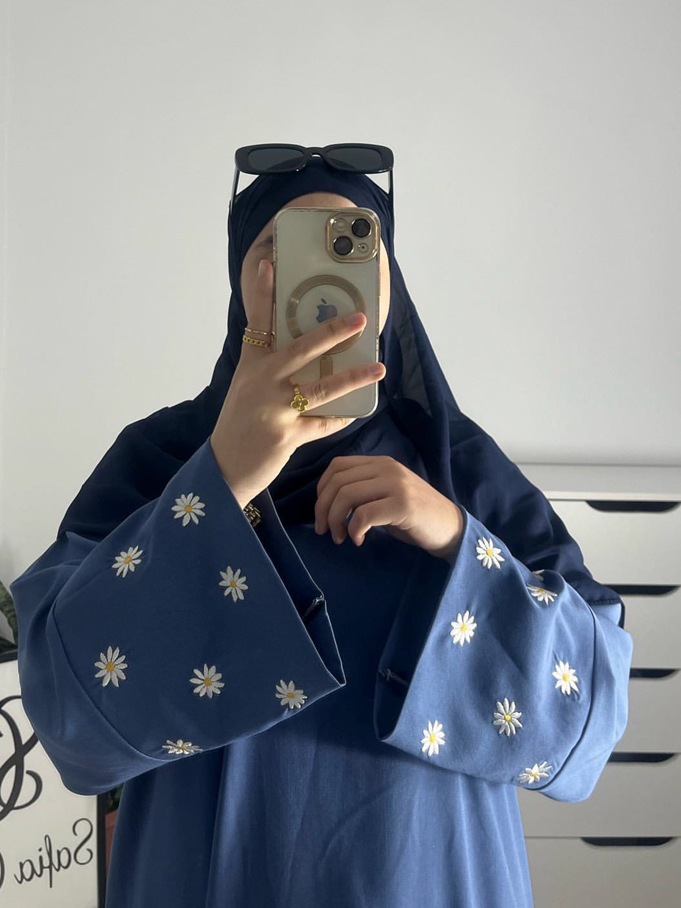 Embroidered Little Daisy Abaya