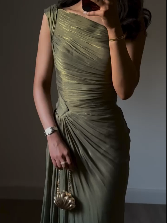 Off-The-Shoulder Satin Wedding A-line Floor-Length Ball Gown Dress